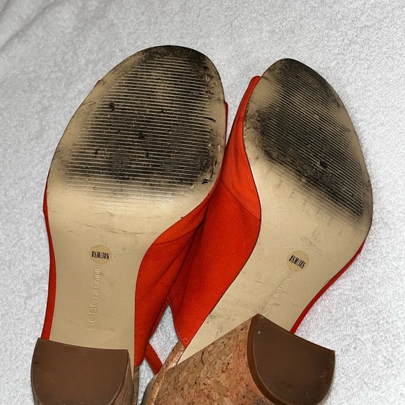 Red Chunky Heel Sandals (BCBG) - Picture 3 of 3